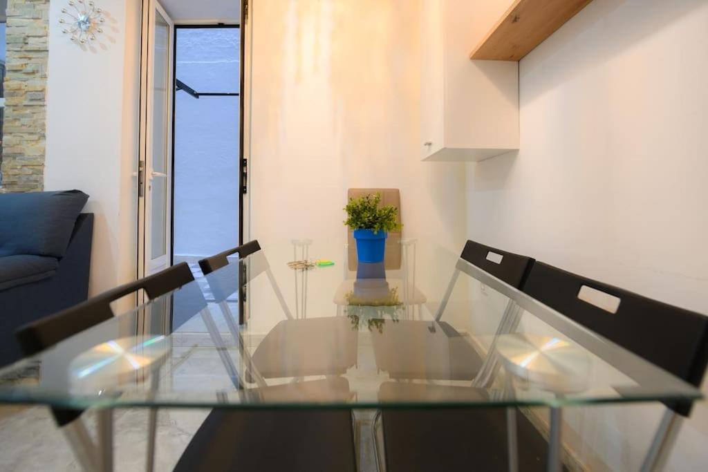 Encantador Apartamento Temporal Centrico Con Patio Privado Mpe51 Apartment Madrid Exterior photo