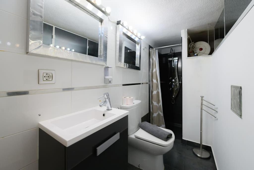 Encantador Apartamento Temporal Centrico Con Patio Privado Mpe51 Apartment Madrid Exterior photo